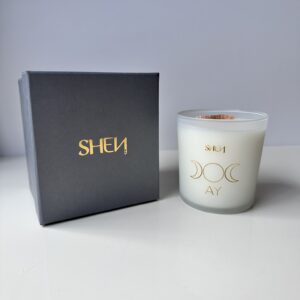 Shen Ay Mum – Hislerinin Rehberi Ol: Lavanta, Itır, Akgünlük Yağı ile %100 Doğal Soya Mumu 276 GR